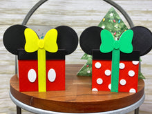 Load image into Gallery viewer, Fab 6 Christmas Present Trinkets