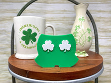Load image into Gallery viewer, St Patrick's Pants and Bow Trinkets