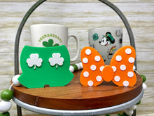 Load image into Gallery viewer, St Patrick's Pants and Bow Trinkets