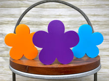 Load image into Gallery viewer, Smiley Daisy Trinket