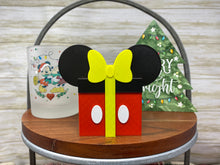 Load image into Gallery viewer, Fab 6 Christmas Present Trinkets