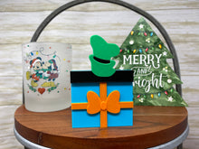 Load image into Gallery viewer, Fab 6 Christmas Present Trinkets
